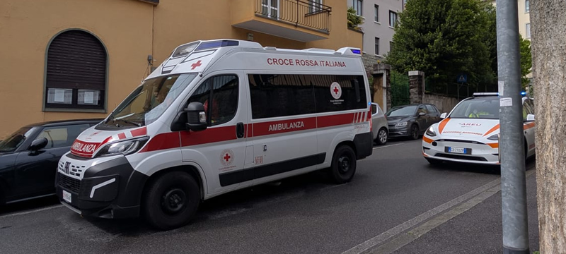 ambulanza.jpg (180 KB)
