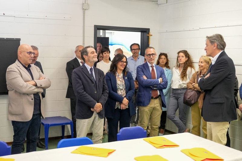 exscuolarossinifontana.jpg (88 KB)