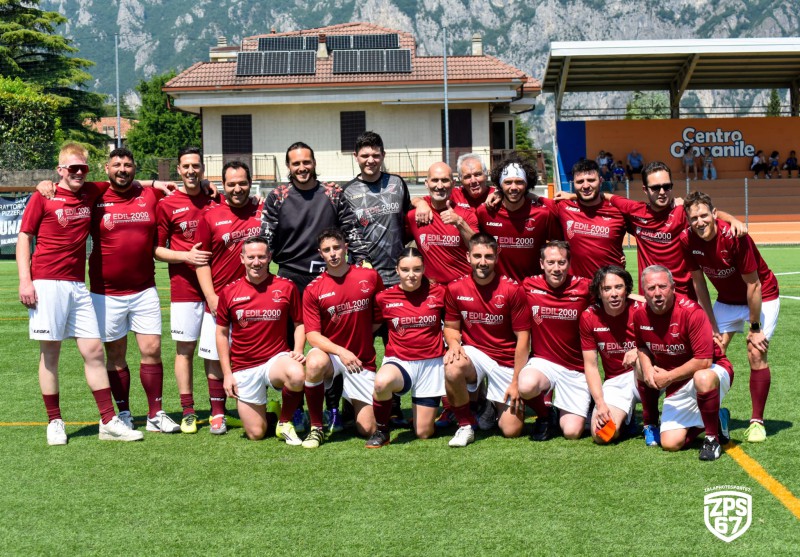 squadra_pompieri.jpg (182 KB)