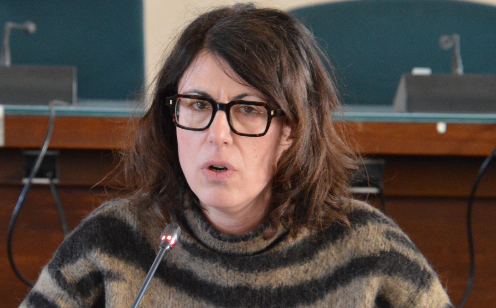 2_Simona_Piazza.JPG (837 KB)