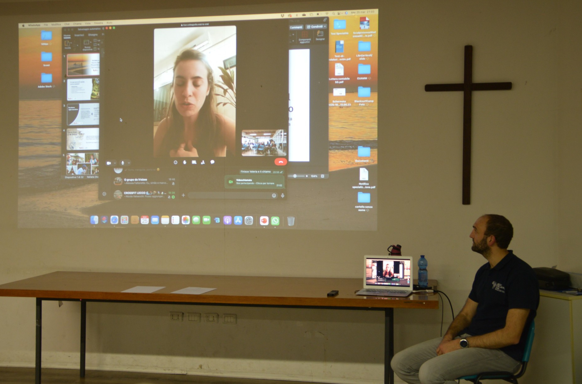 6_Il_collegamento_con_Alessandra_Biehring.JPG (811 KB)