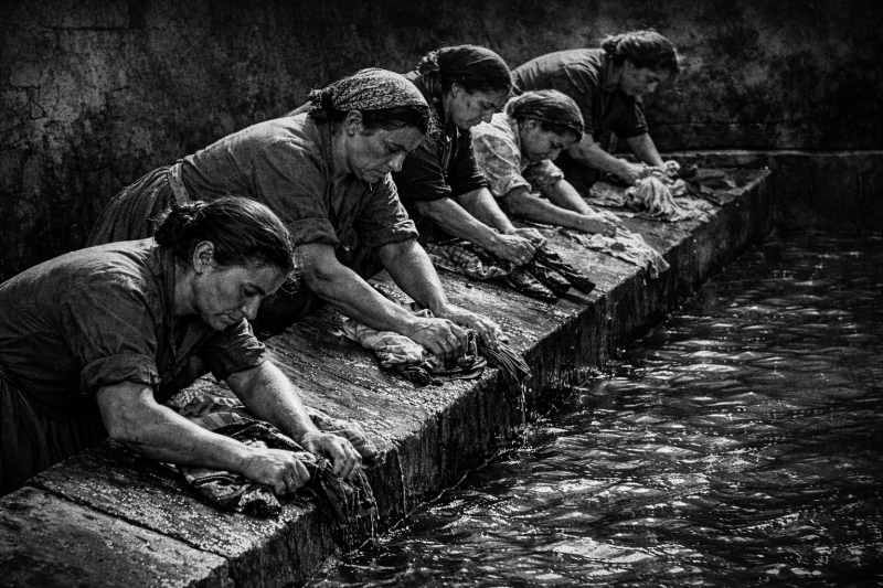 Donne_al_lavatoio_ruraleOK.png (847 KB)