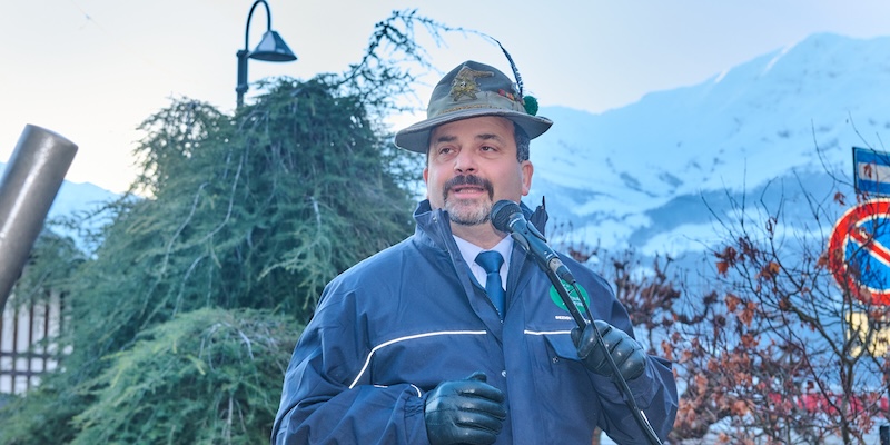 Il_presidente_Emiliano_InvernizziPRIMA.jpg (132 KB)