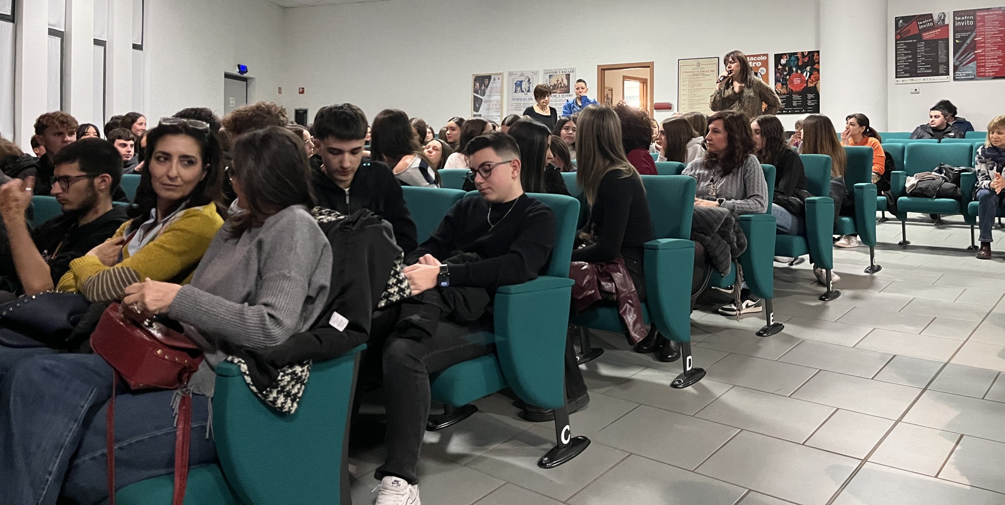 Lecco-Storie_di_donne-12.jpg (774 KB)