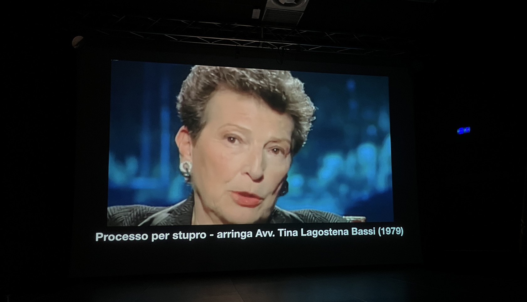 Lecco-Storie_di_donne-8.jpg (405 KB)