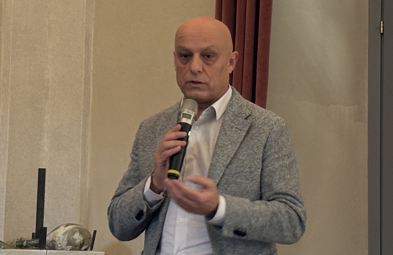 casaciecoleonardo__4_.jpeg (486 KB)