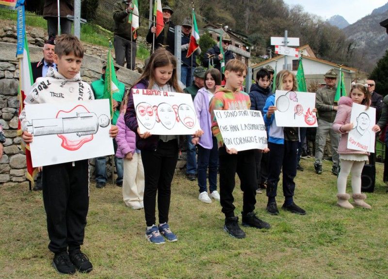 ervetalea4.JPG (152 KB)