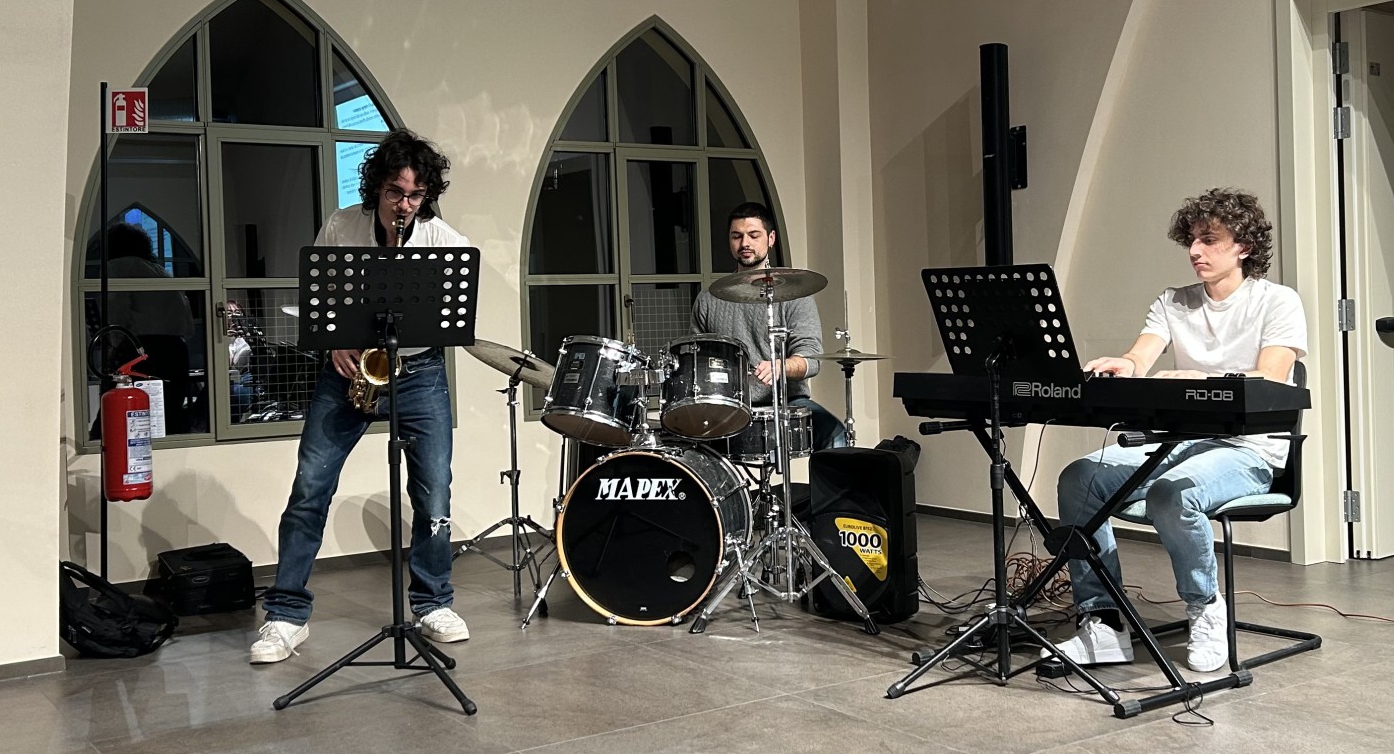 habibiassociazione__5_.jpeg (644 KB)