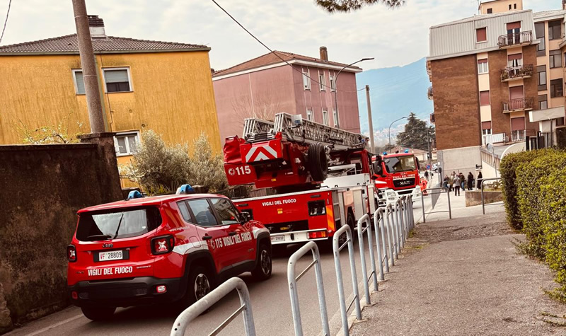 incendiocalolzio.jpg (174 KB)