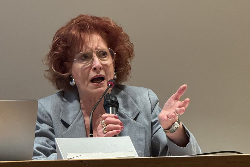 incontroidentita__2_.jpg (72 KB)