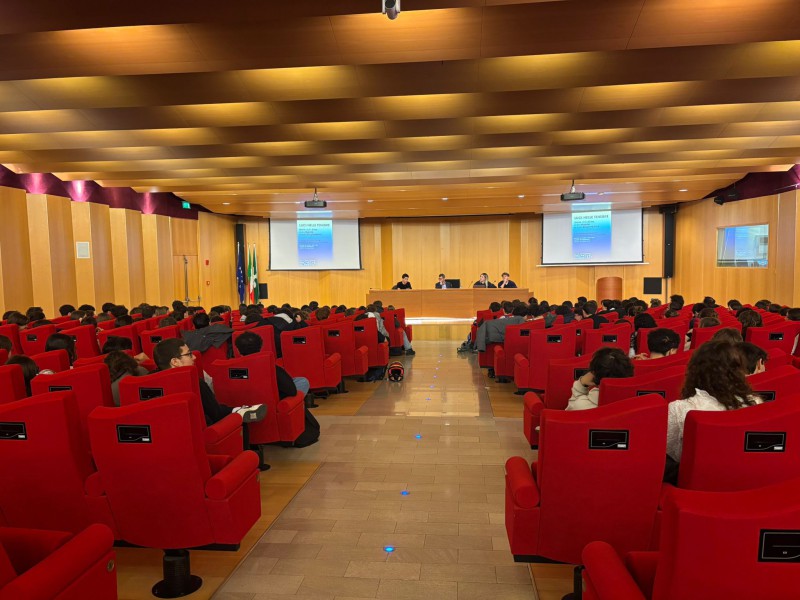 lucitenebre2.jpeg (101 KB)