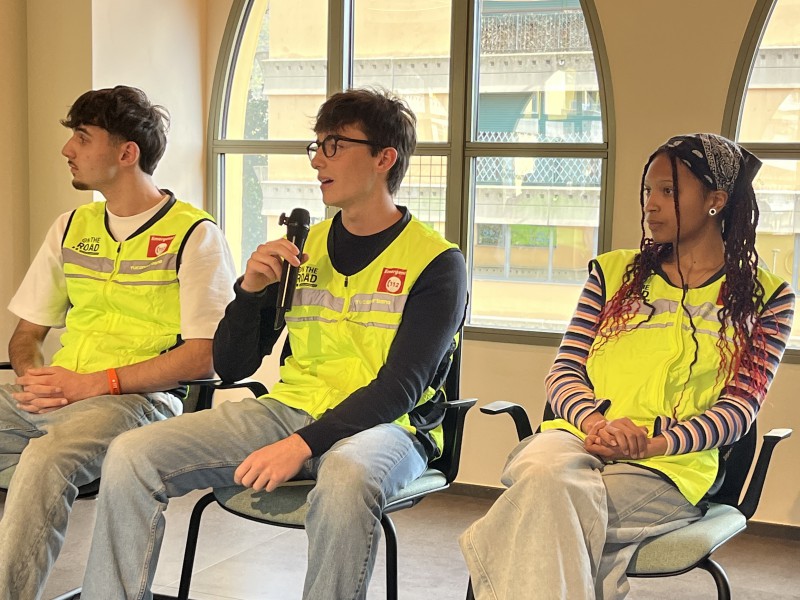 ontheroadfine__7_.jpg (138 KB)