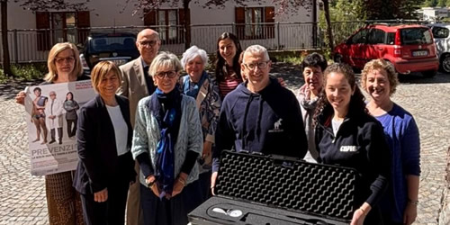 primaluna_lilt_pr.jpg (55 KB)