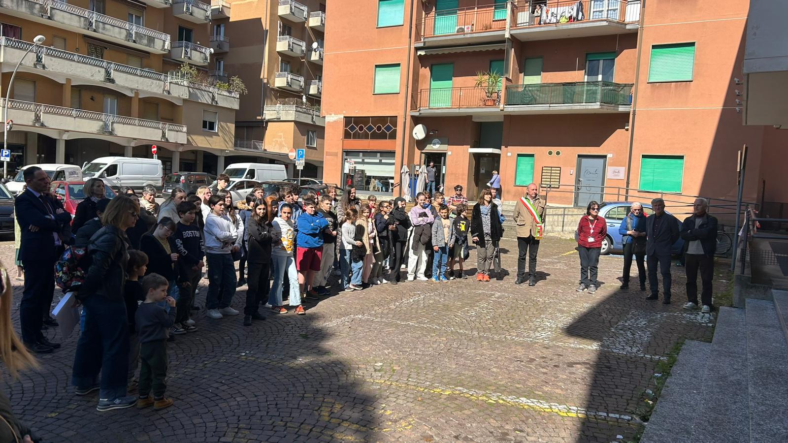 ripudiagalbiate2.jpg (275 KB)