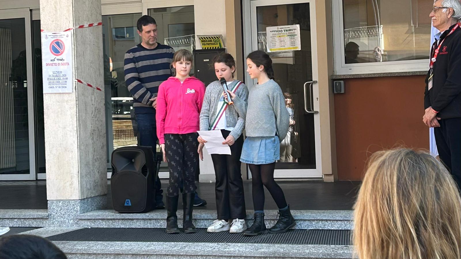 ripudiagalbiate3.jpg (206 KB)