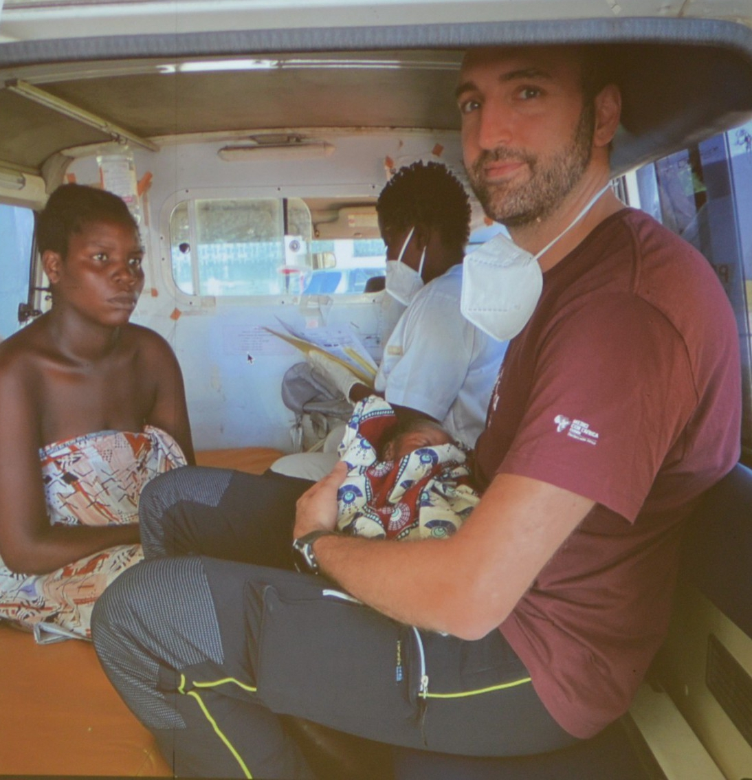 serataafricaghislanzoni__10_.JPG (573 KB)