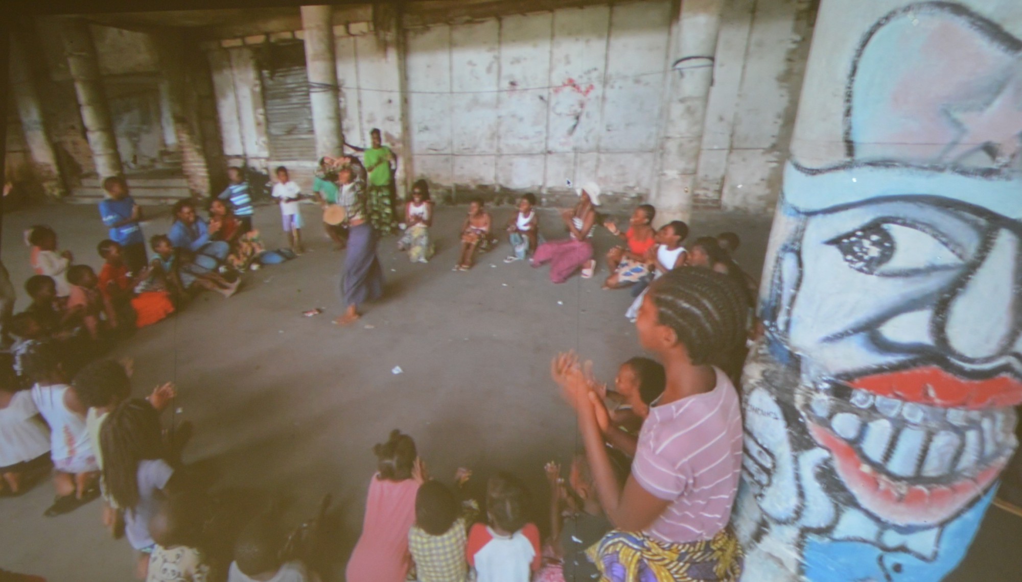 serataafricaghislanzoni__8_.JPG (292 KB)