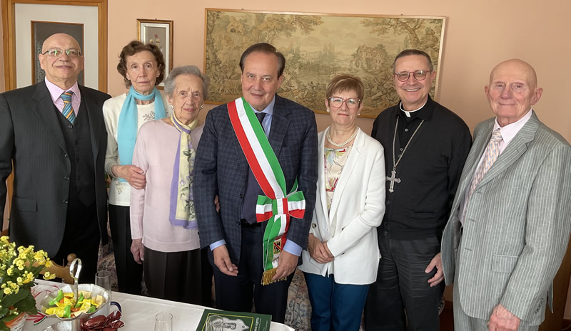 teresinadelloro__3_.jpg (111 KB)