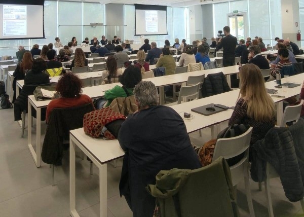 Abitare-convegno_reference-2.jpg (160 KB)