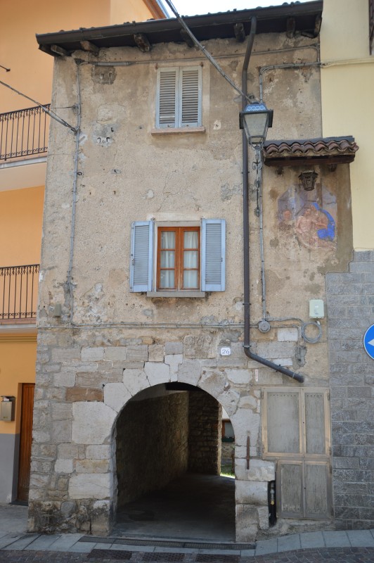 Barzio_la_casa_natale_secondo_la_tradizione__1_.JPG (110 KB)