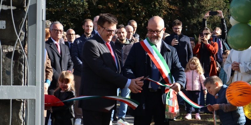 Dolzago-infanzia-pr.JPG (178 KB)