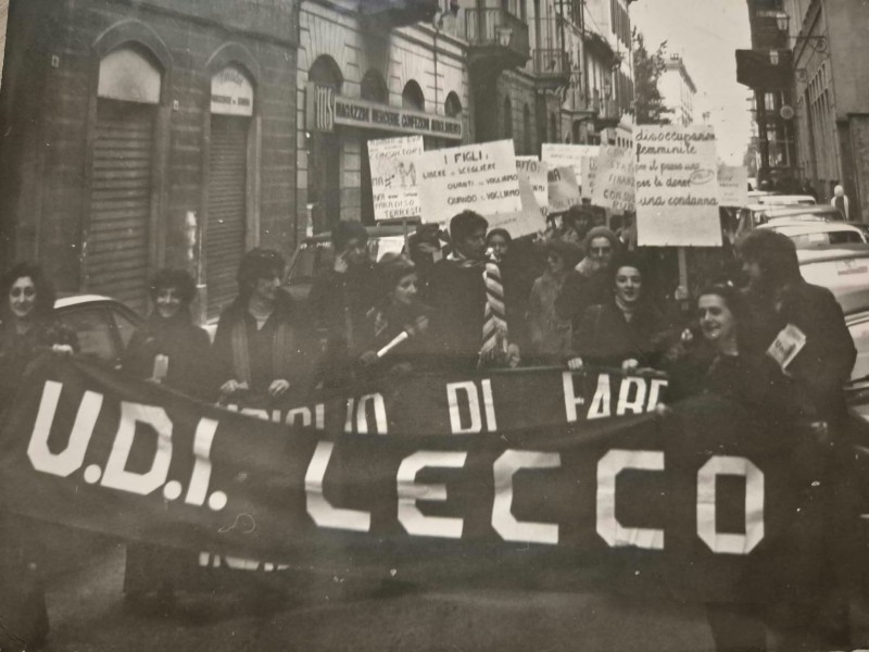 Telefono_Donna_Lecco__3_.jpeg (85 KB)