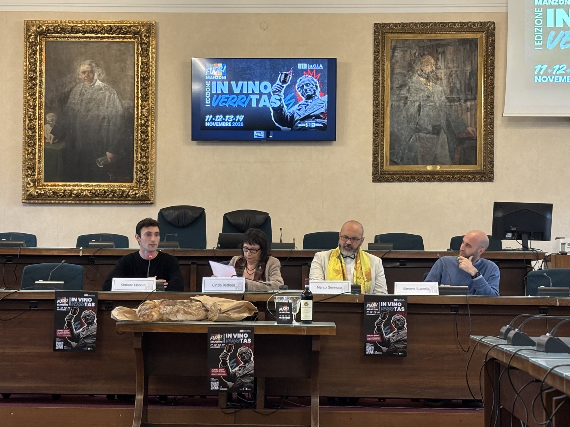 lecco_lucia__2_.jpg (557 KB)