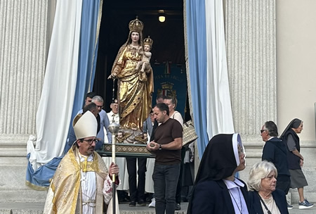 madonnarosariopr.jpg (58 KB)