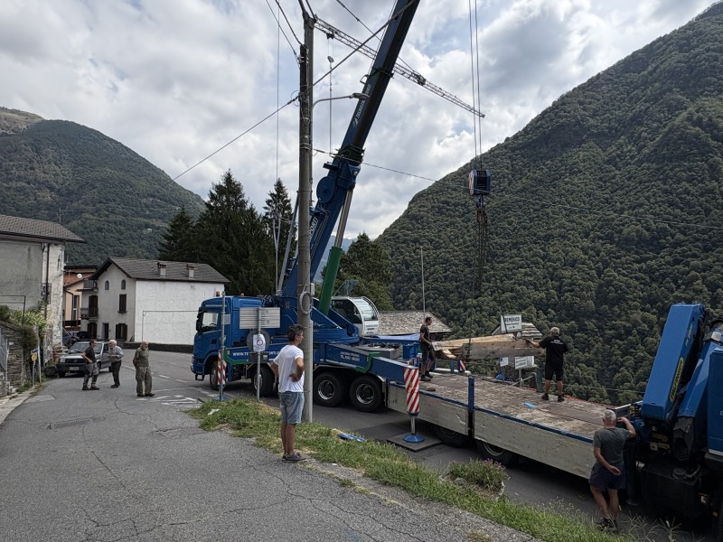 lavori_ponte_chisusra_strada.JPG (154 KB)