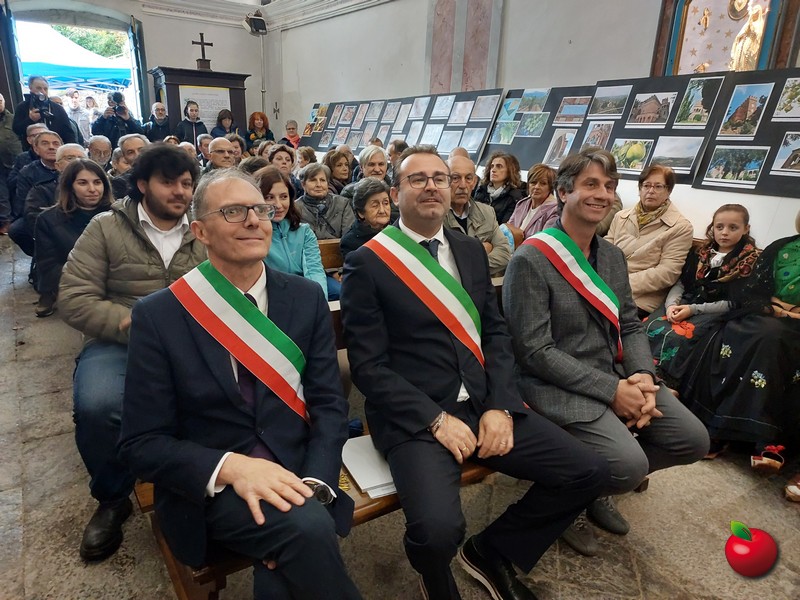 I_due_sindaci_e_il_vice_di_Bellano.jpg (209 KB)