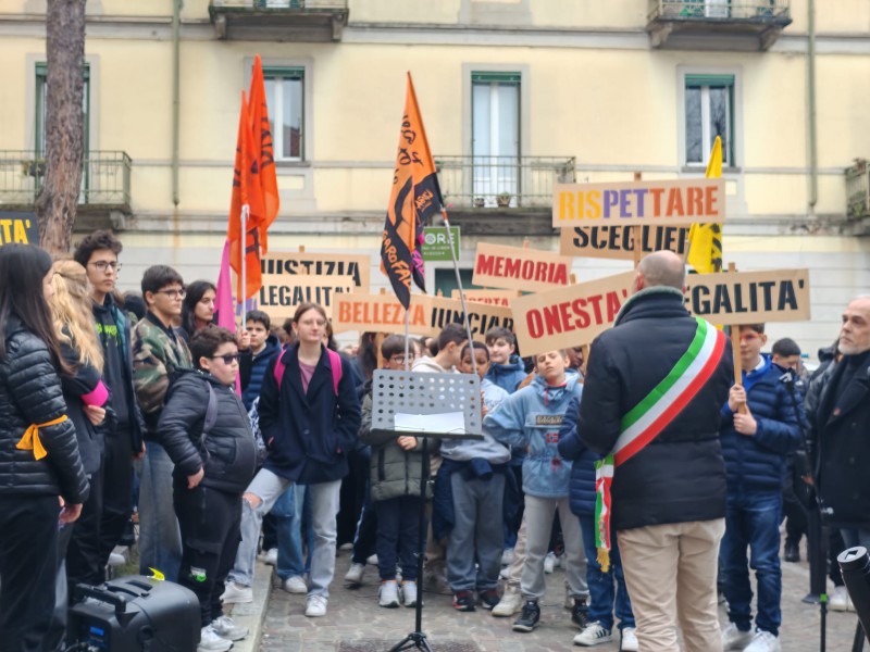 250321 anniversario giglio  1 .