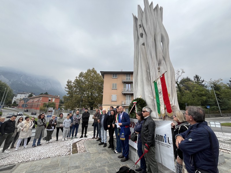 Lecco-mortisullavoro-ANMIL-12.JPG (126 KB)