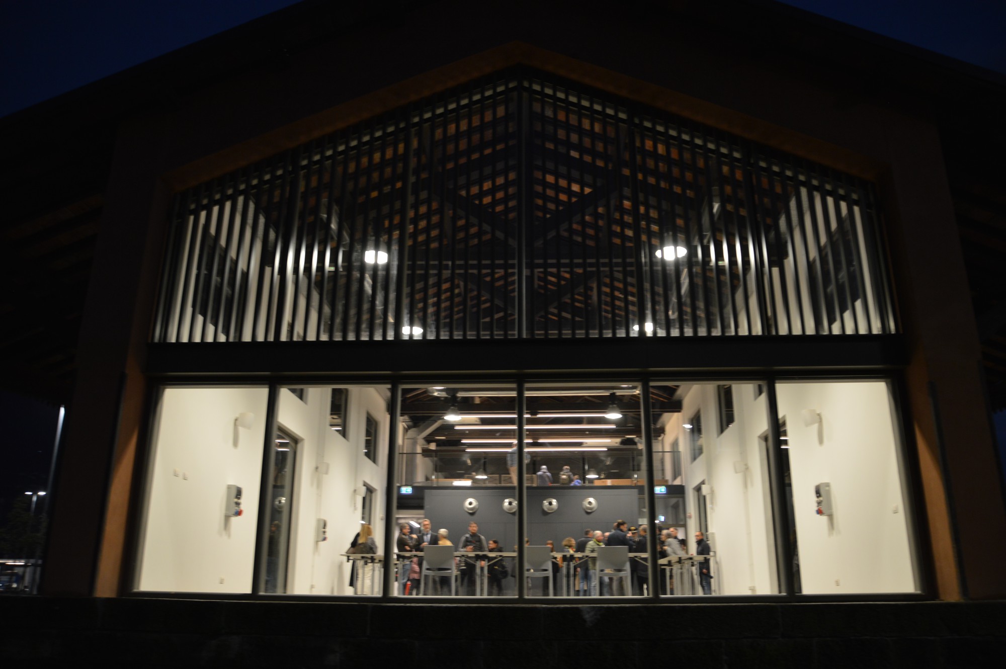 piccola_inagurazione__18_.JPG (284 KB)