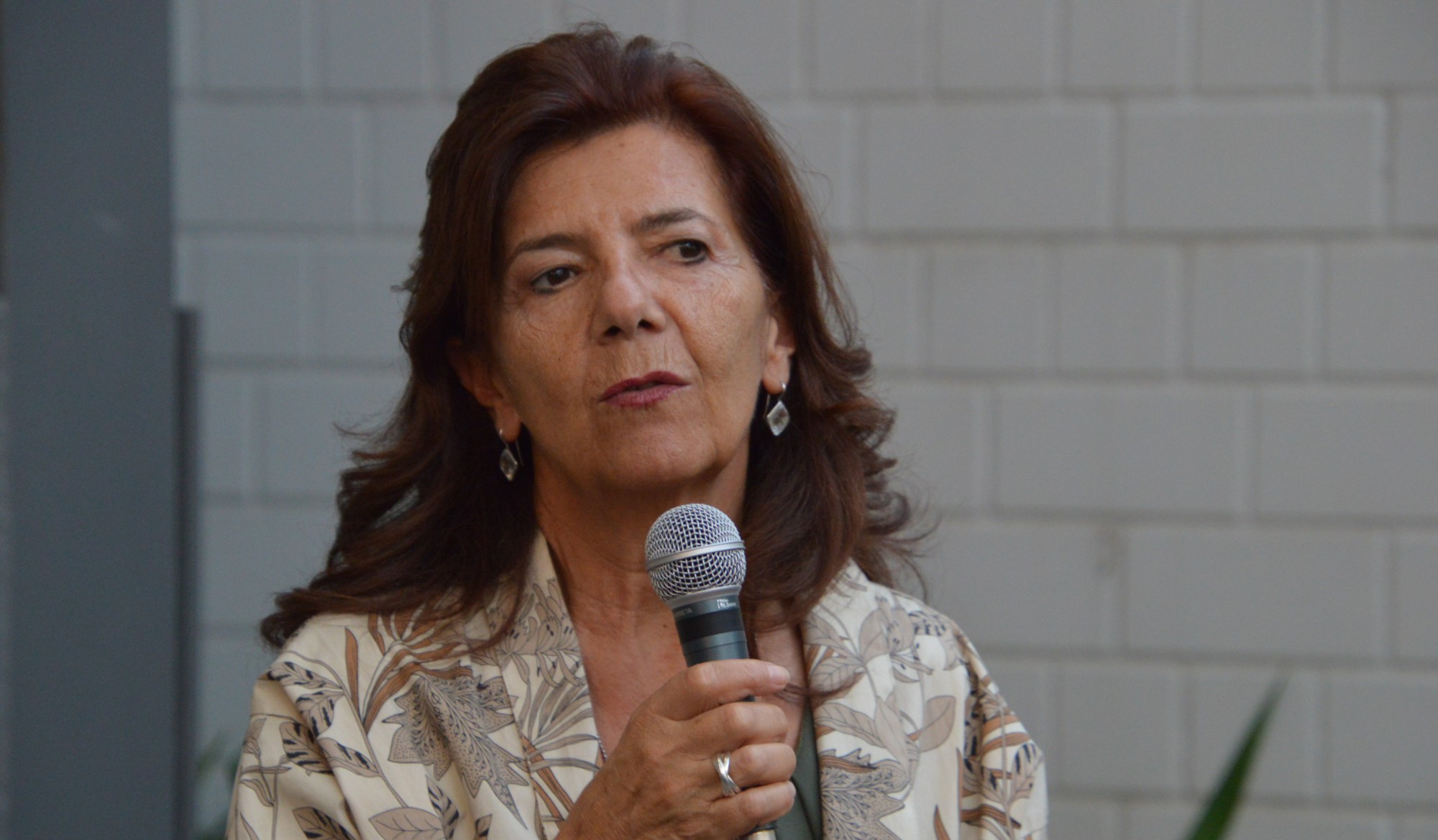 09.Valeria_Negrini.JPG (593 KB)