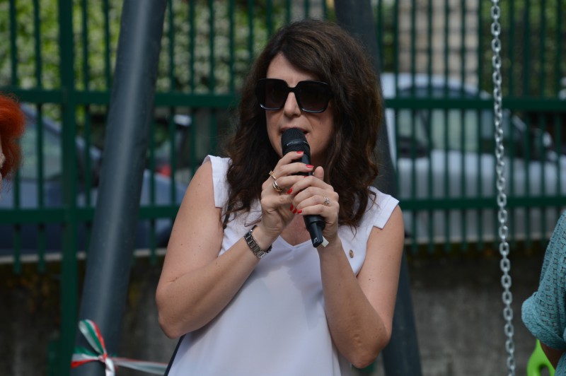 03_Simona_Piazza.JPG (71 KB)