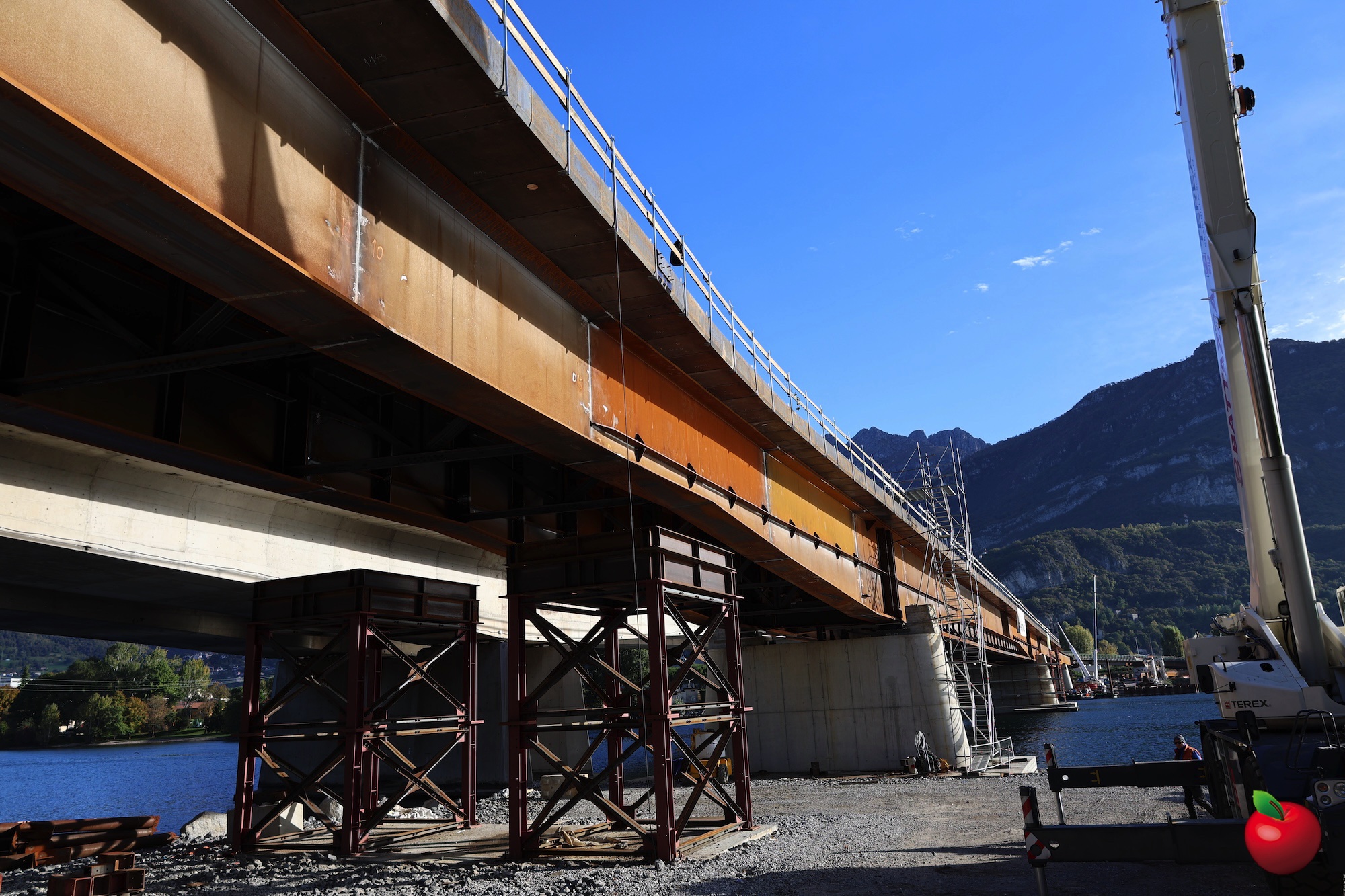 Visita_ponte_manzoni5.jpg (846 KB)