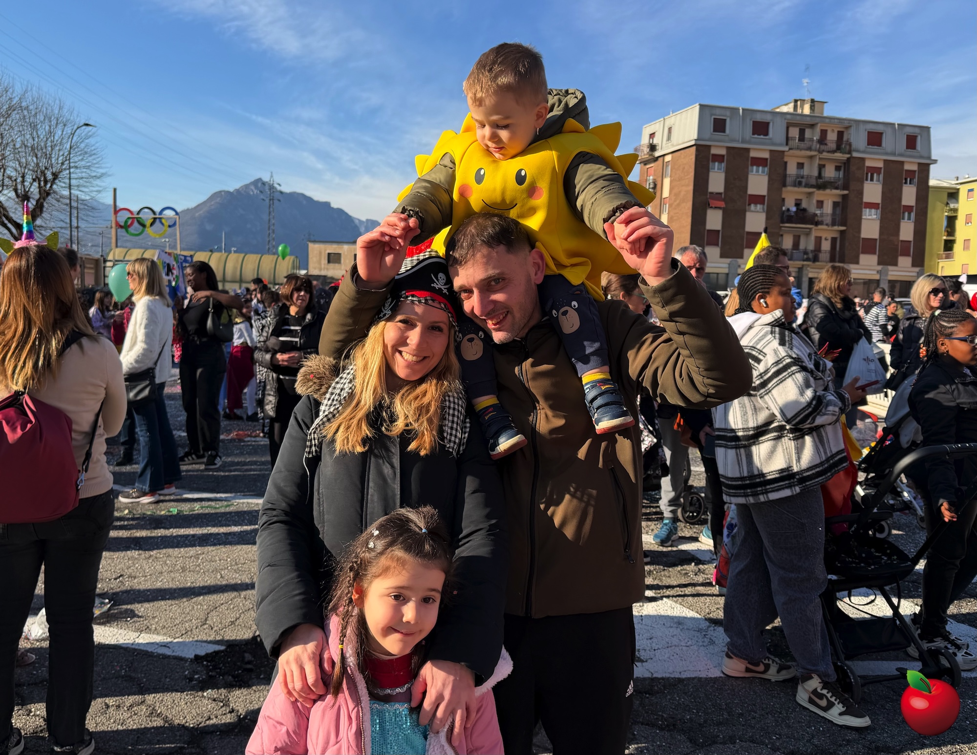 Calolzio_carnevale20.jpg (970 KB)