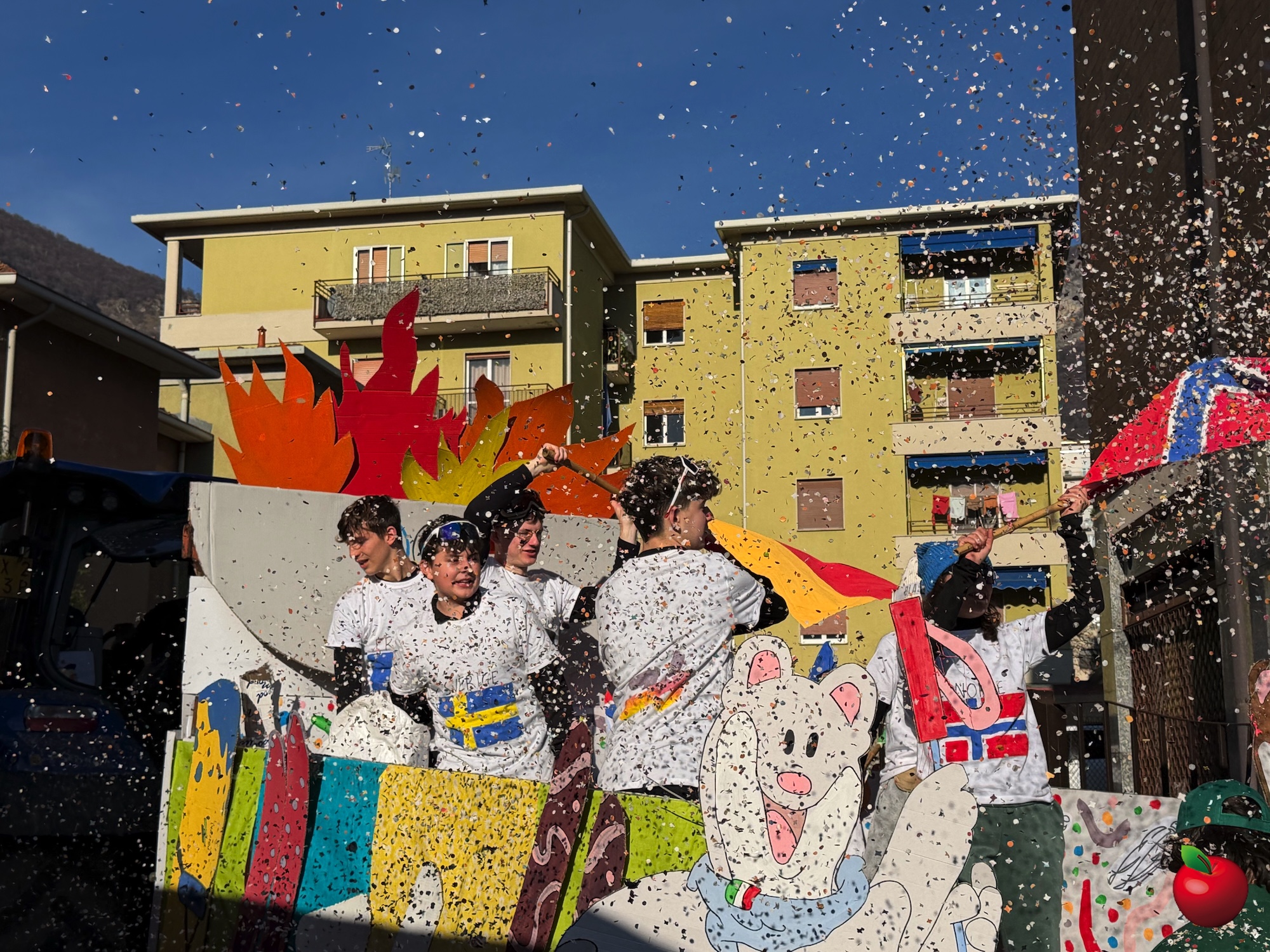 Calolzio_carnevale37.jpg (1.21 MB)