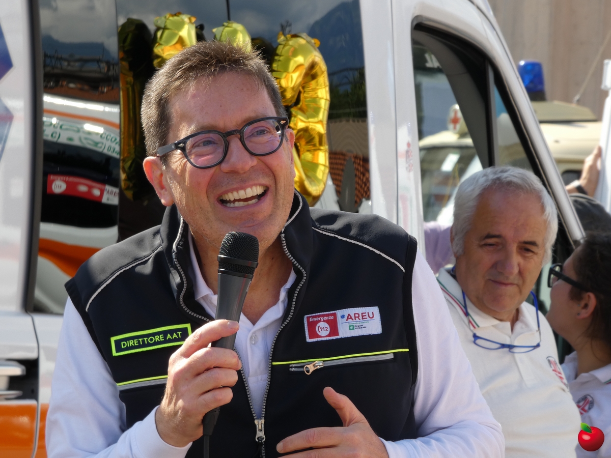 calolzionuoveambulanze__48__mario_cerino.jpg (691 KB)