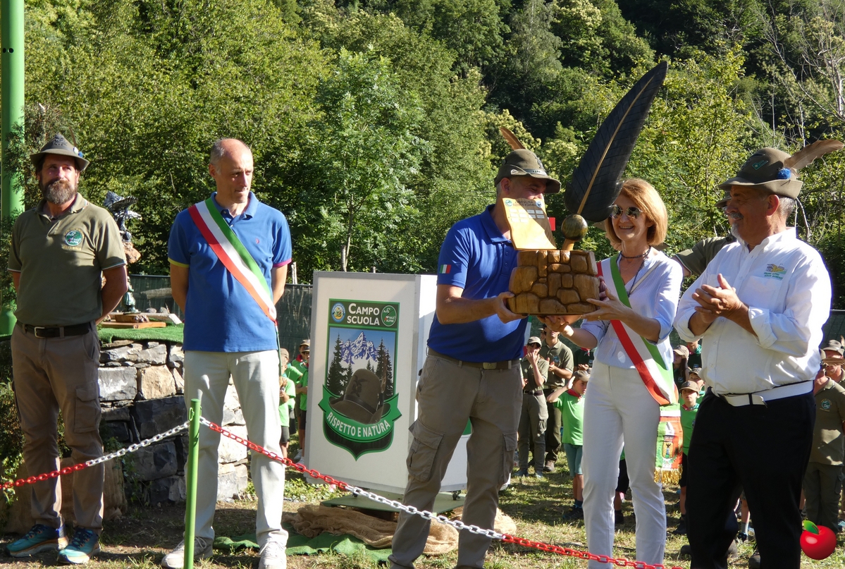 chiusuracamposcuolacarenno__118_.jpg (895 KB)