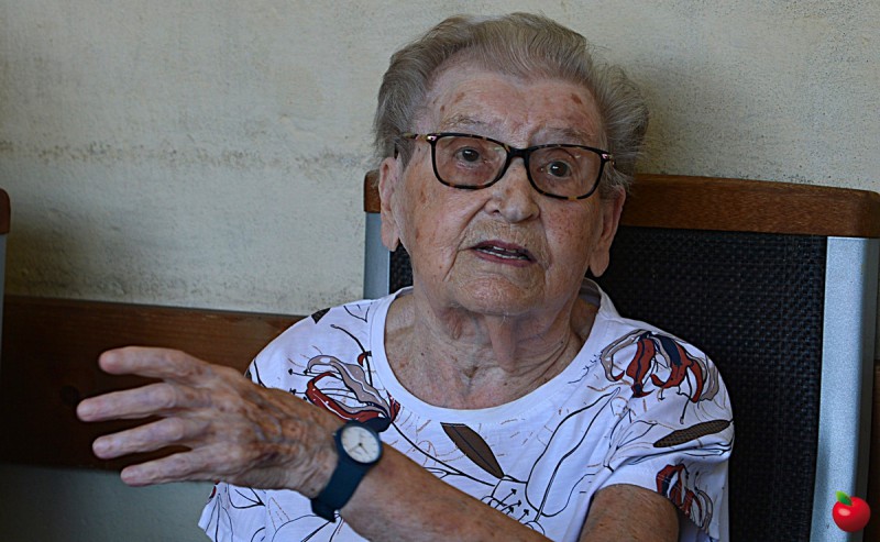angiolinavillani__4_.jpg (100 KB)