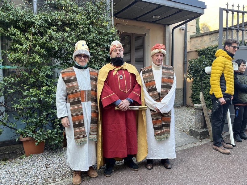 Glabiate-_corteo_magi-4.JPG (199 KB)