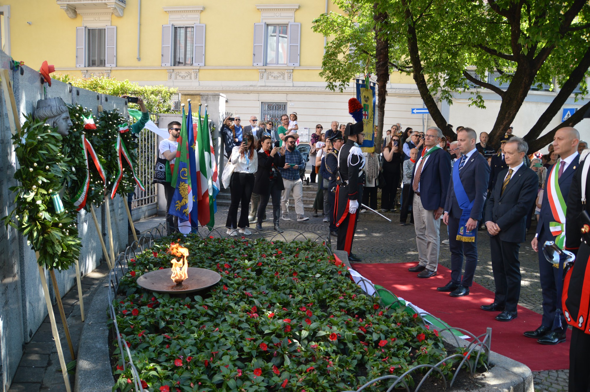 DSC_0091.JPG (747 KB)