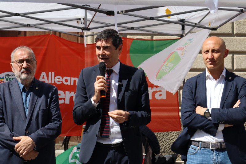 Lecco-Sinistra_Italiana-8.JPG (106 KB)