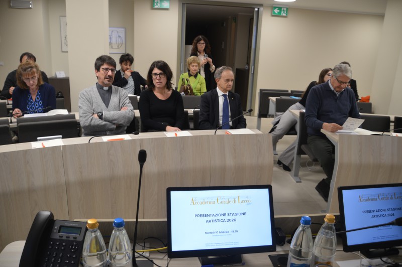 accademiacoraleconferenza__4_.JPG (82 KB)