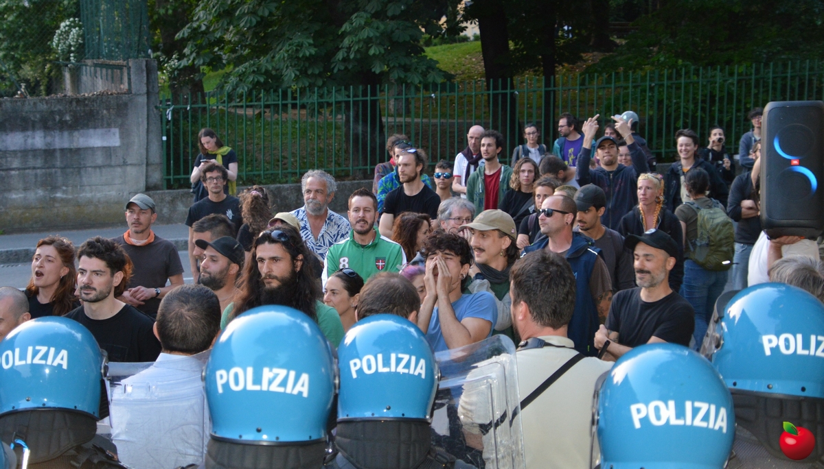 DSC_0077.jpg (634 KB)