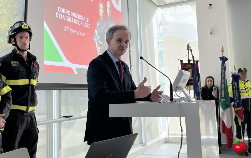 IMG_9045.jpg (84 KB)