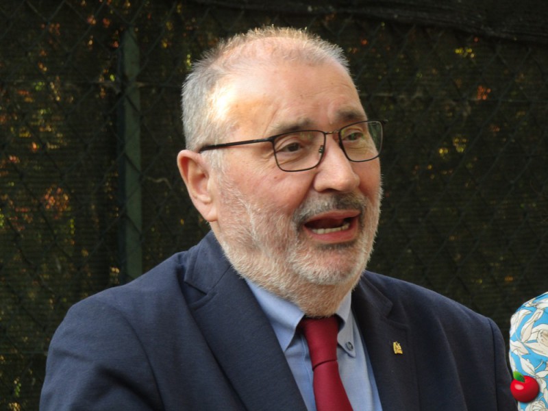 IMG_4013.jpg (84 KB)