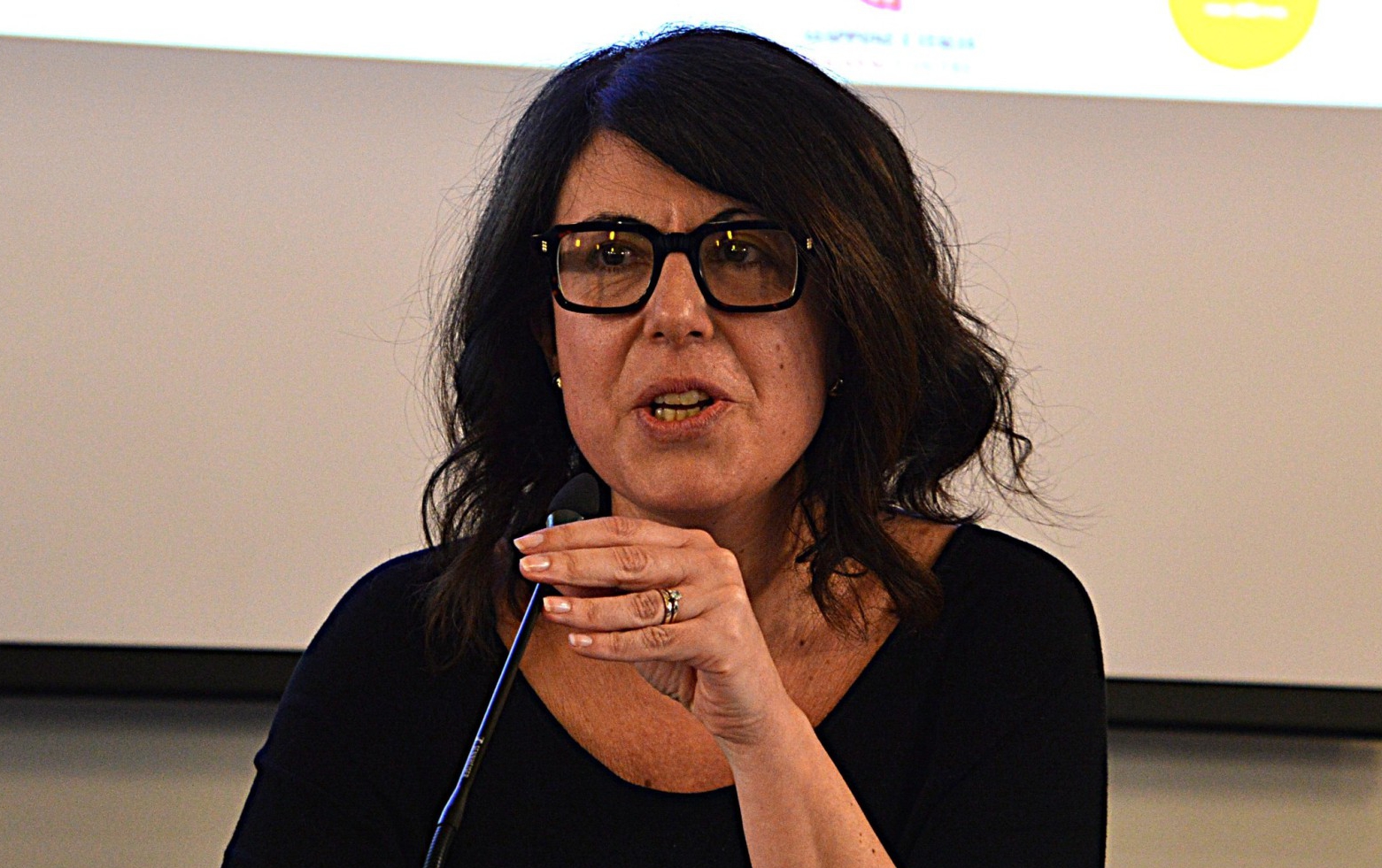 1_Simona_Piazza.JPG (805 KB)