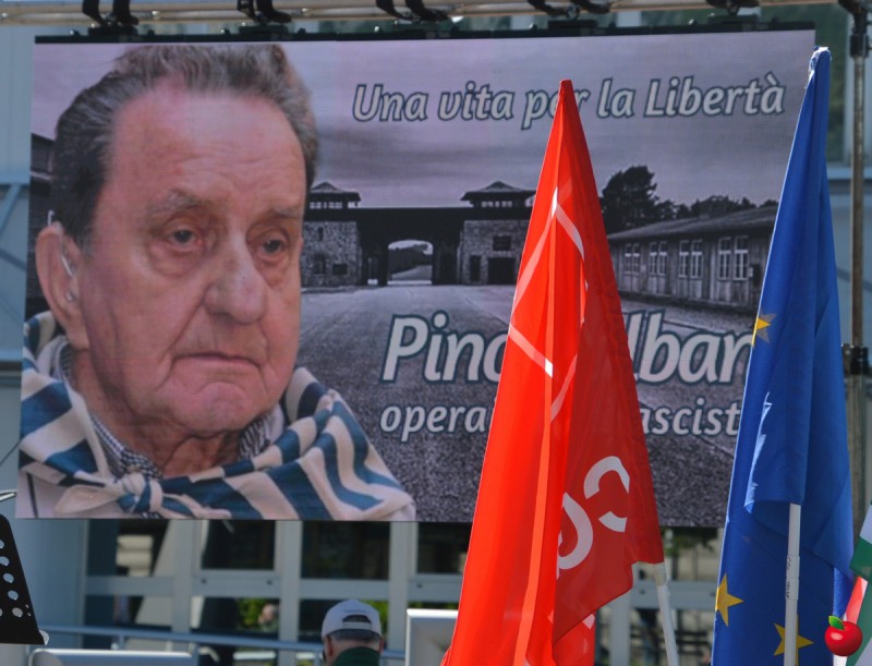 PIAZZALEGALBANI__11_.jpg (100 KB)